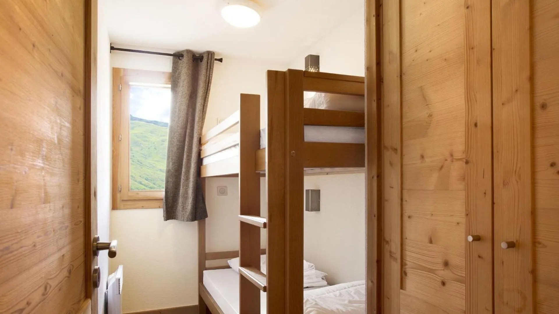 4 Pieces 8 Pers Apartment Saint-Martin-de-Belleville 0*,  France